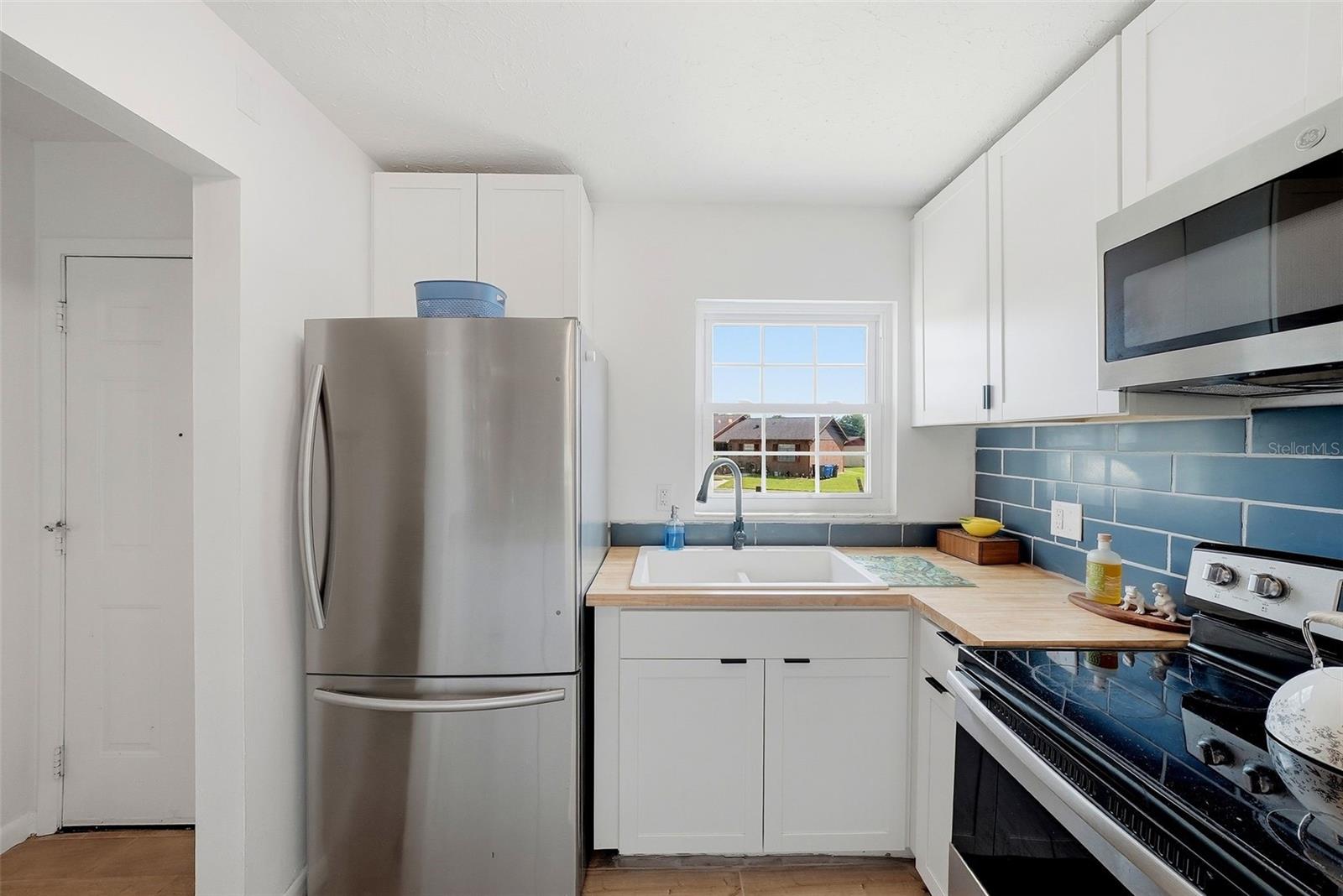 10310 BLUE FIELD CT