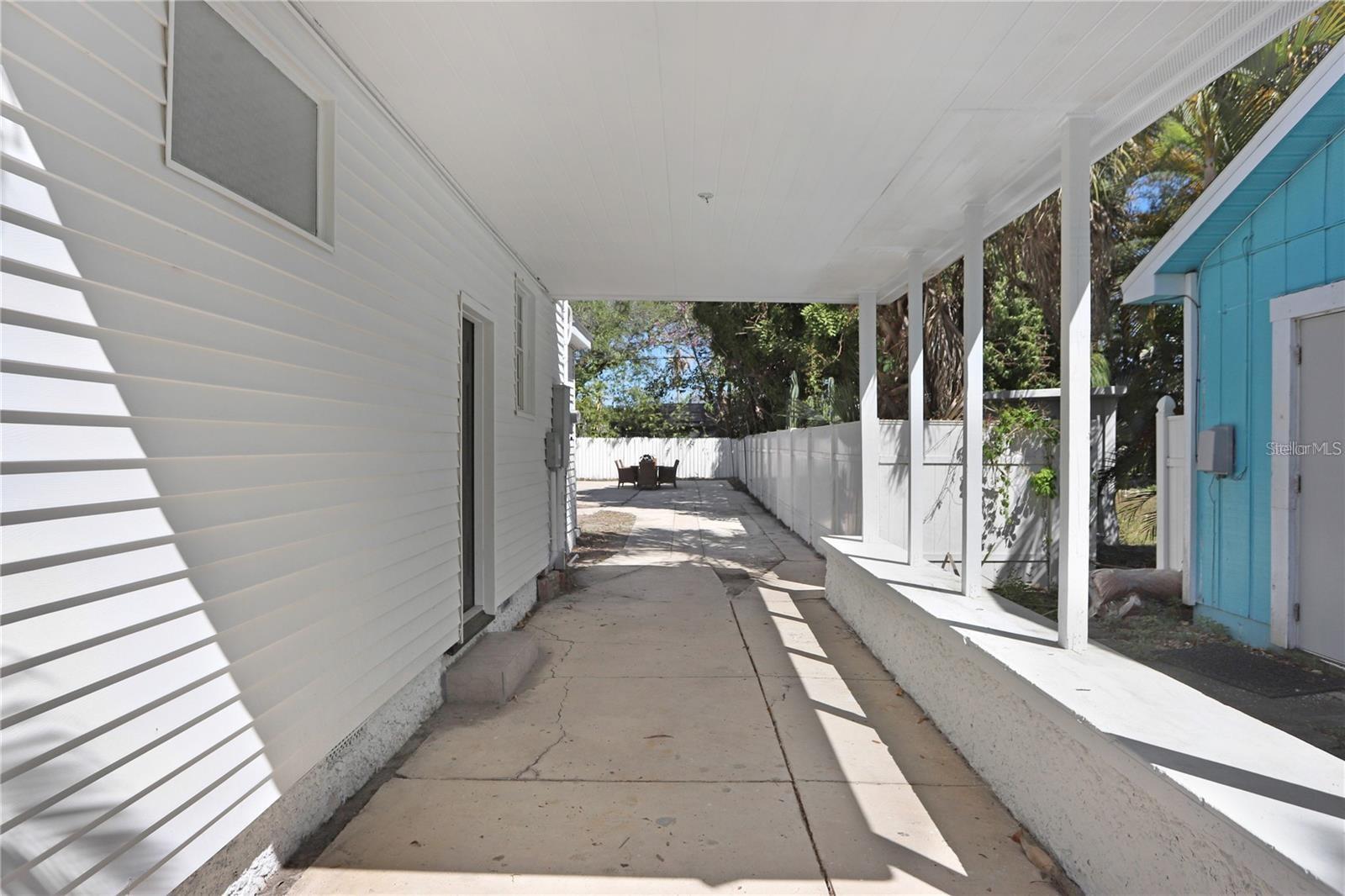 1960 MCKINLEY ST