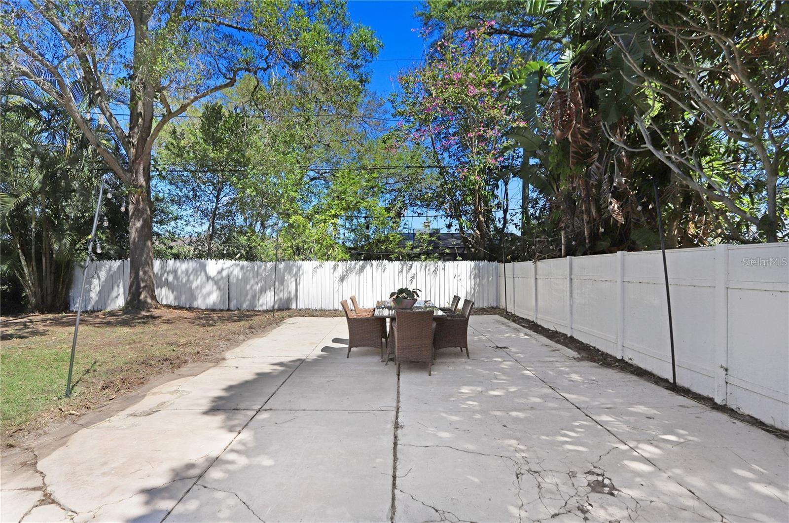 1960 MCKINLEY ST