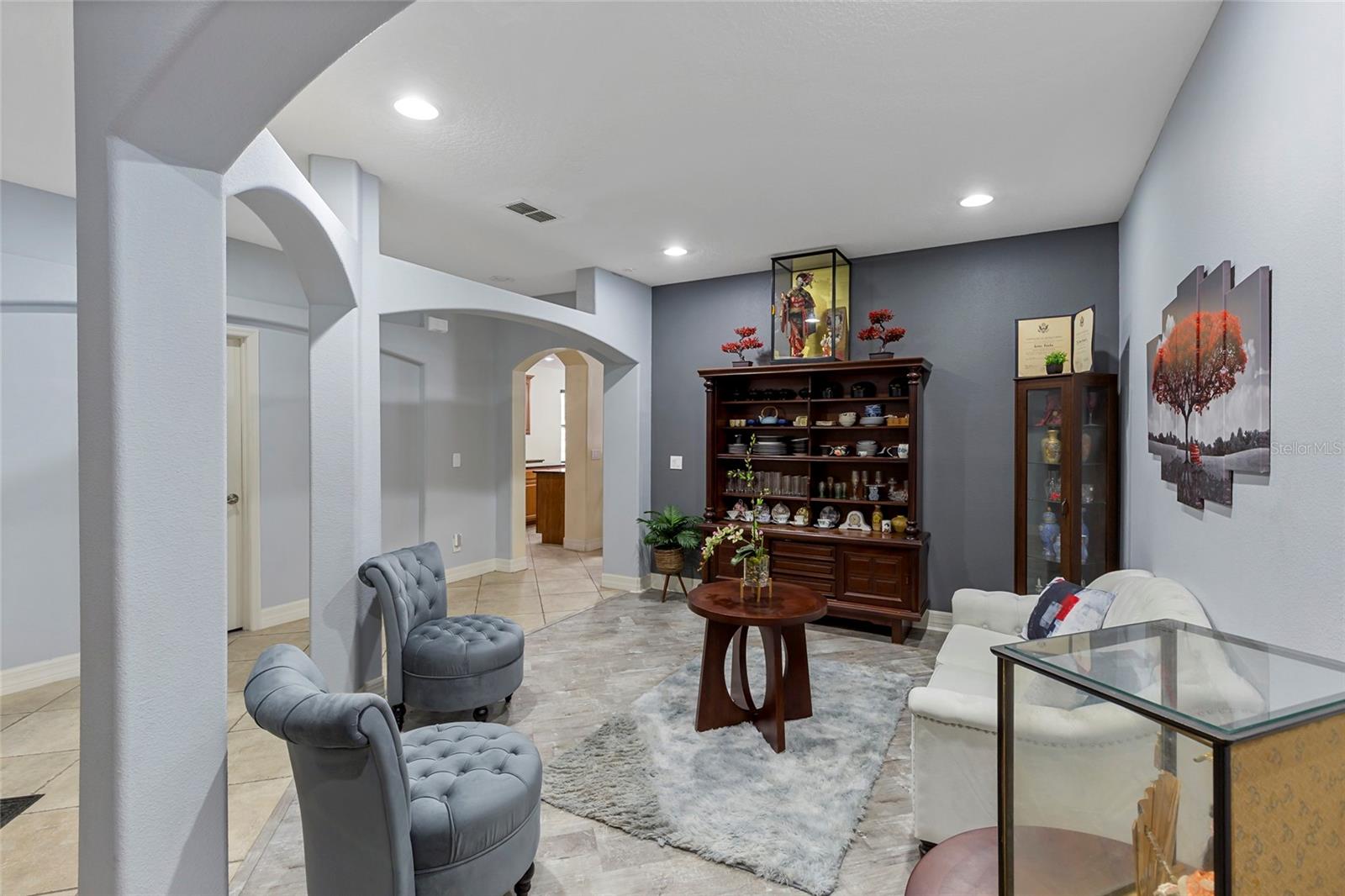 1945 ABBEY RIDGE DR