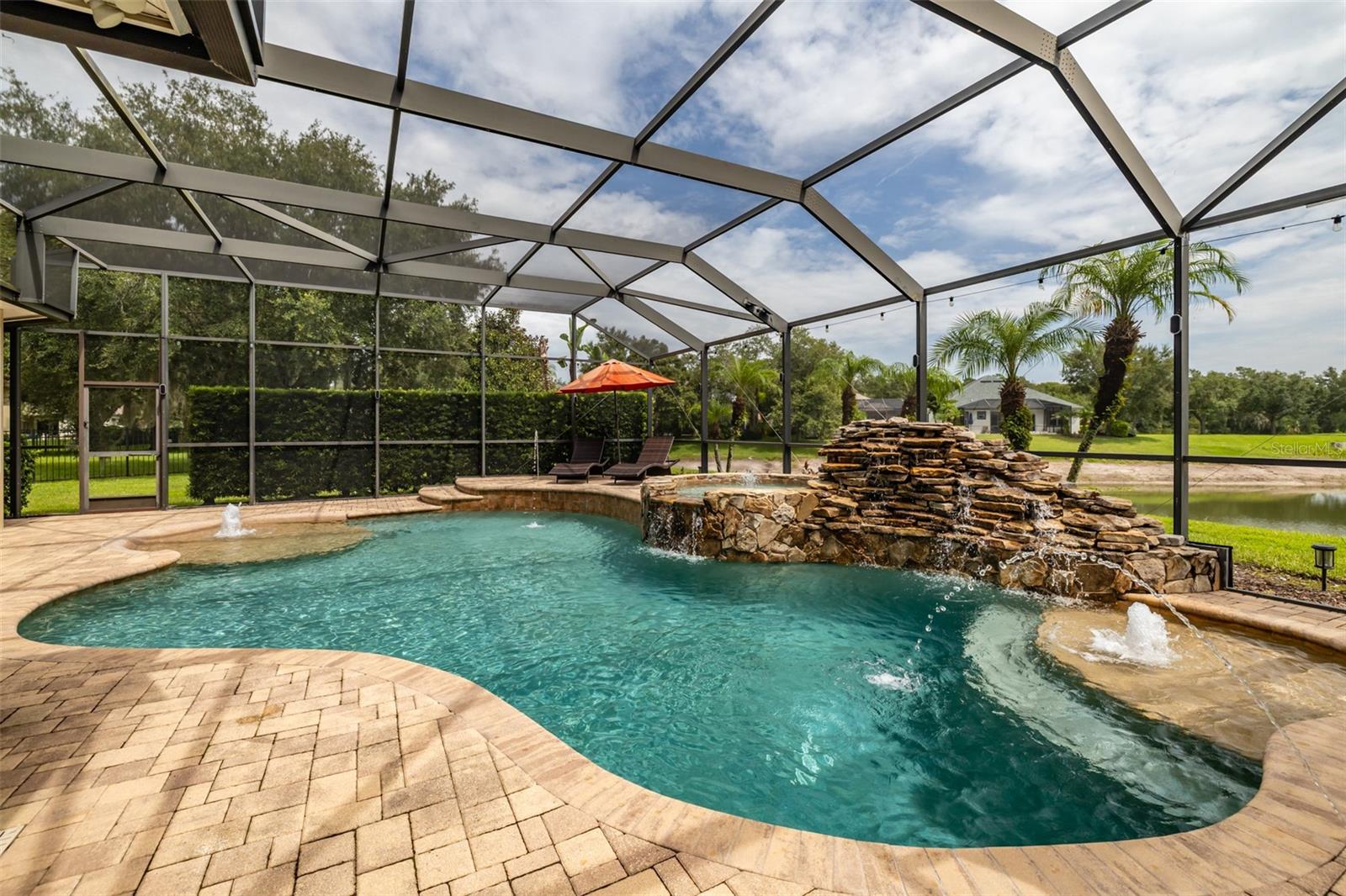 8016 CYPRESS CROSSING CT