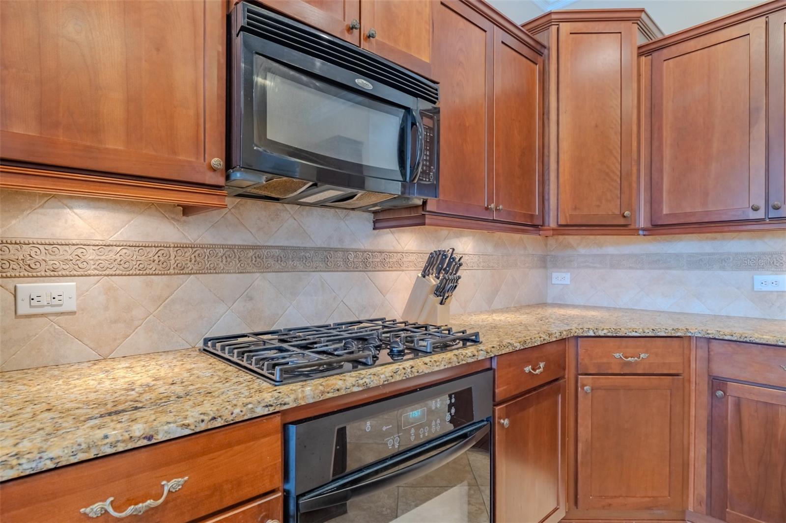 8016 CYPRESS CROSSING CT