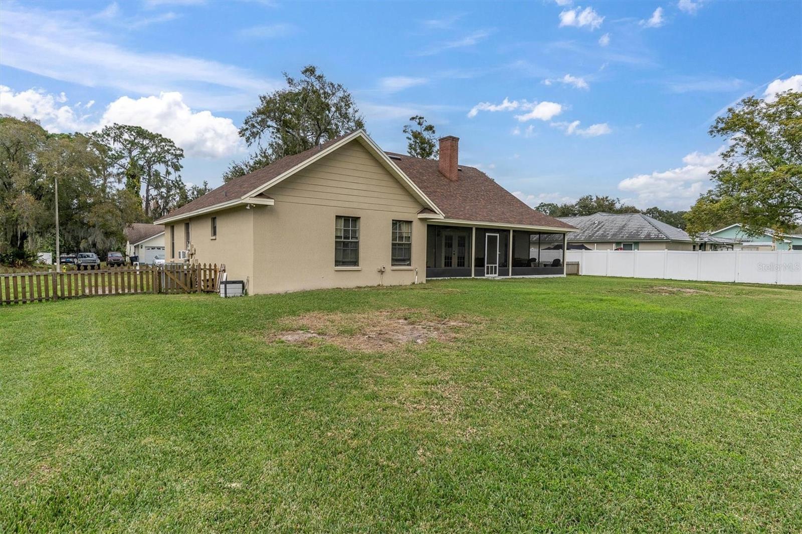 2703 SAVANNAH DR