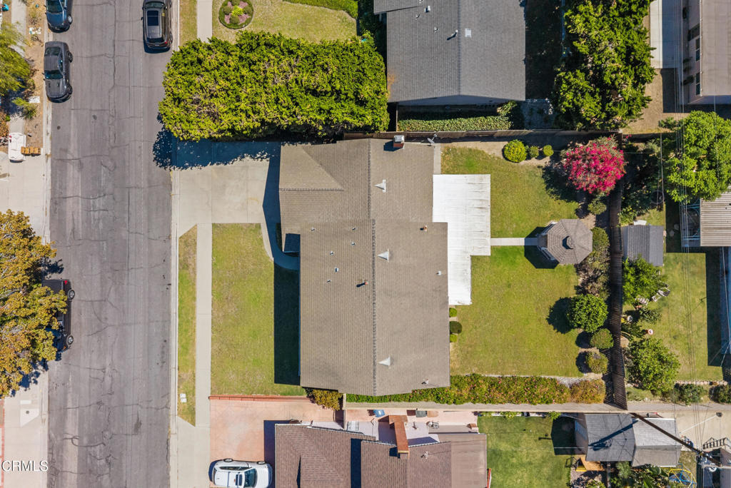 207 Gorrion Avenue