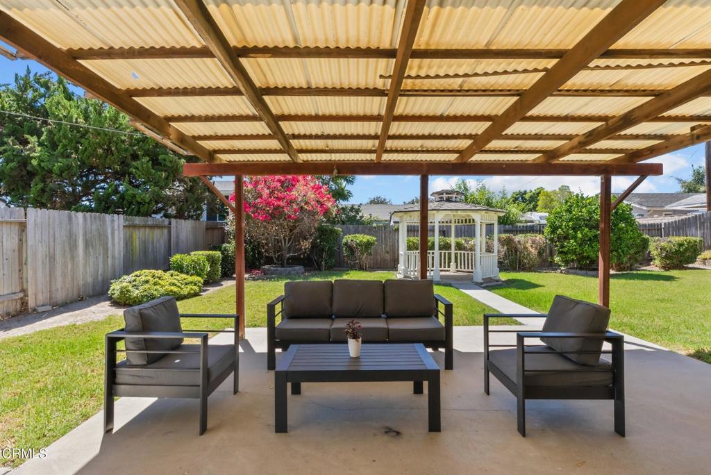 207 Gorrion Avenue