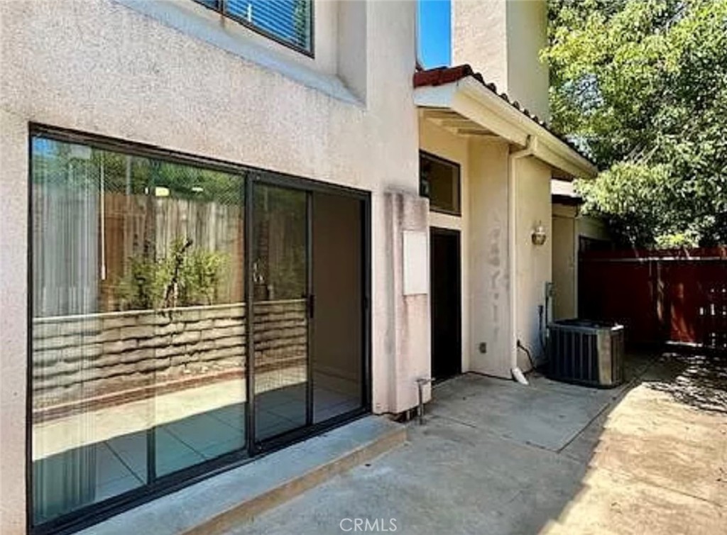 10022 Reseda Boulevard 18