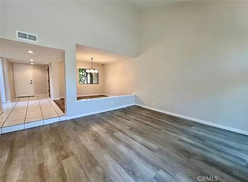 10022 Reseda Boulevard 18