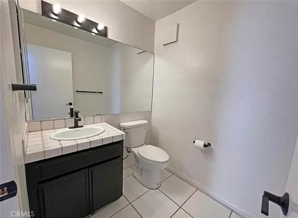 10022 Reseda Boulevard 18