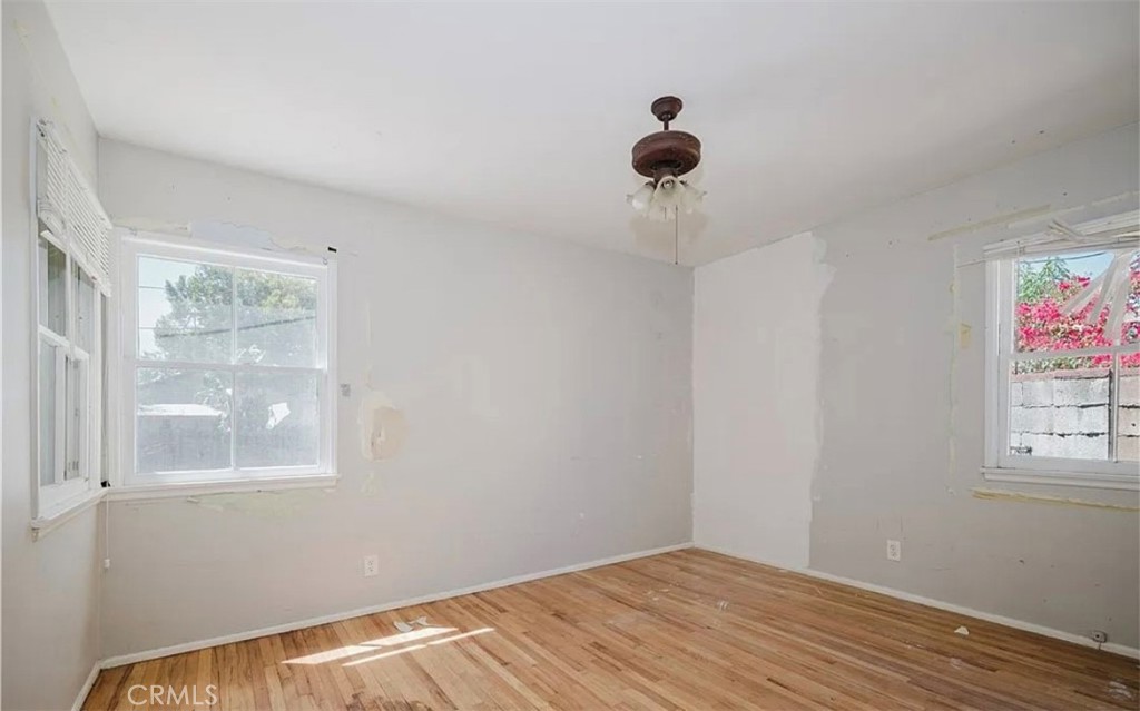 16918 Bassett Street