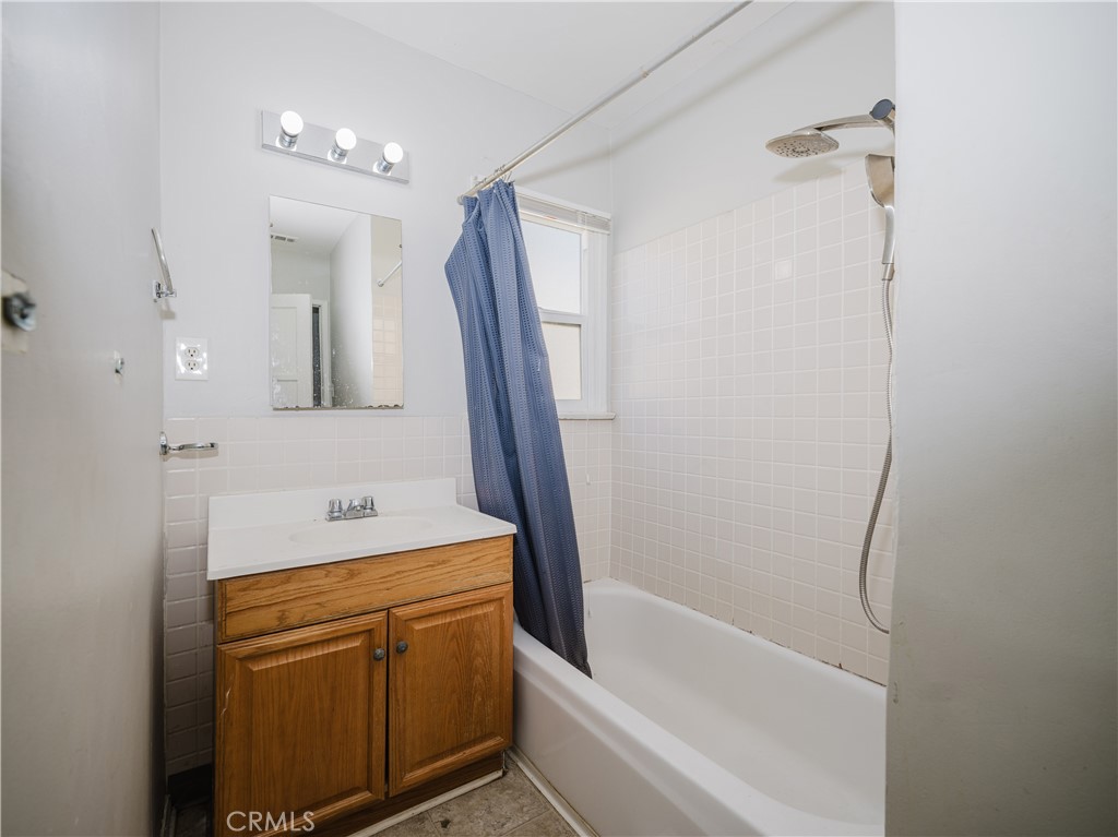 16918 Bassett Street