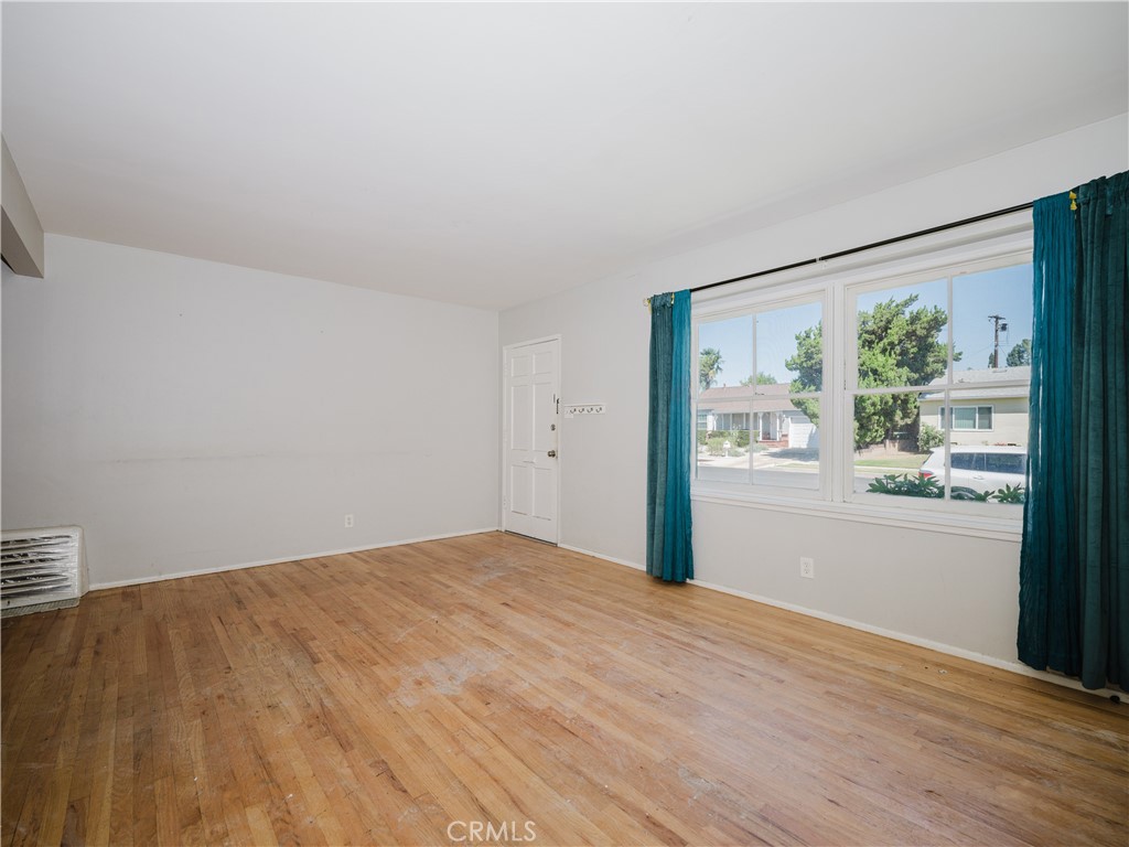 16918 Bassett Street