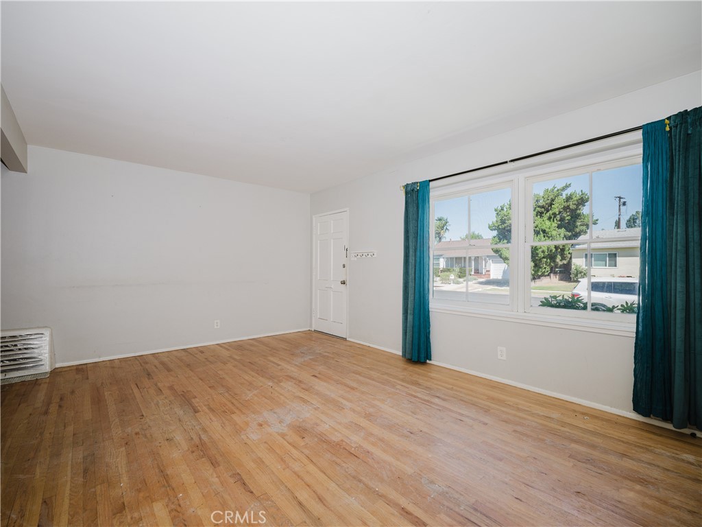 16918 Bassett Street