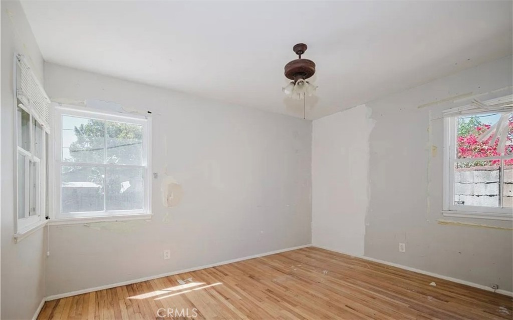 16918 Bassett Street