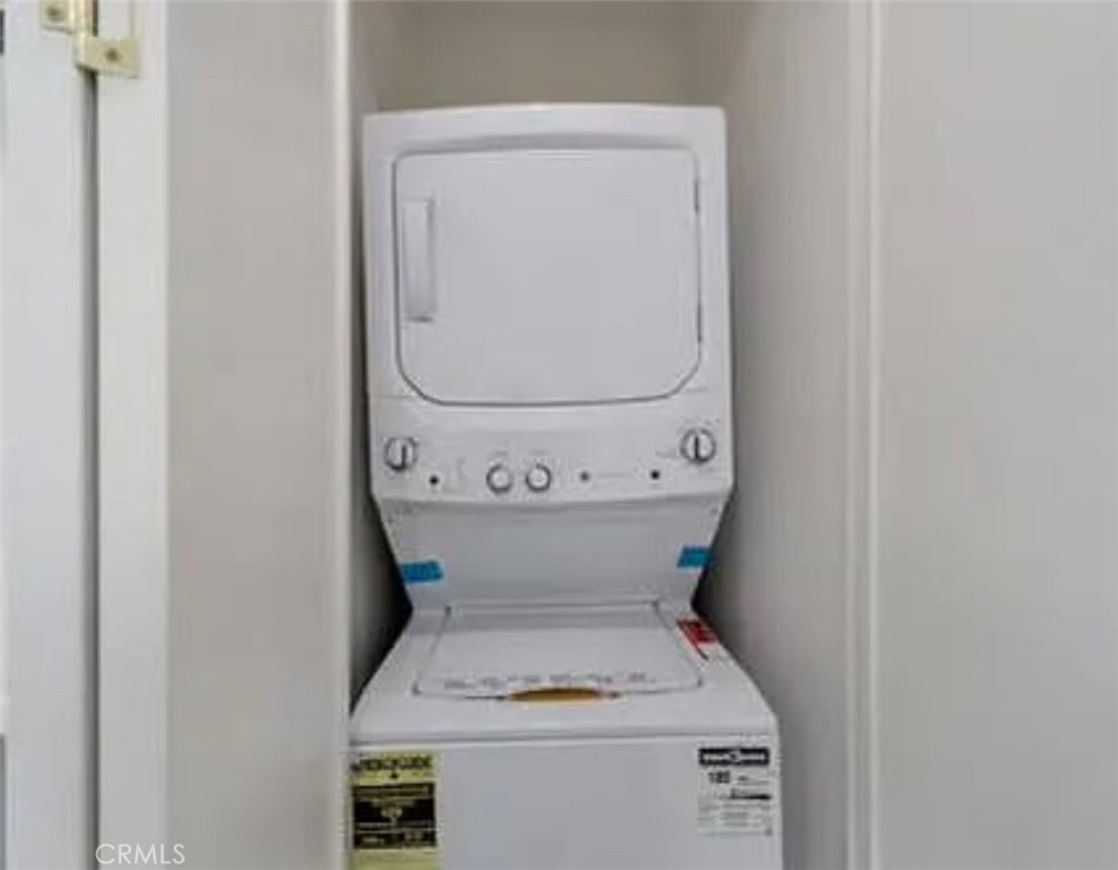 6159 Clybourn Avenue