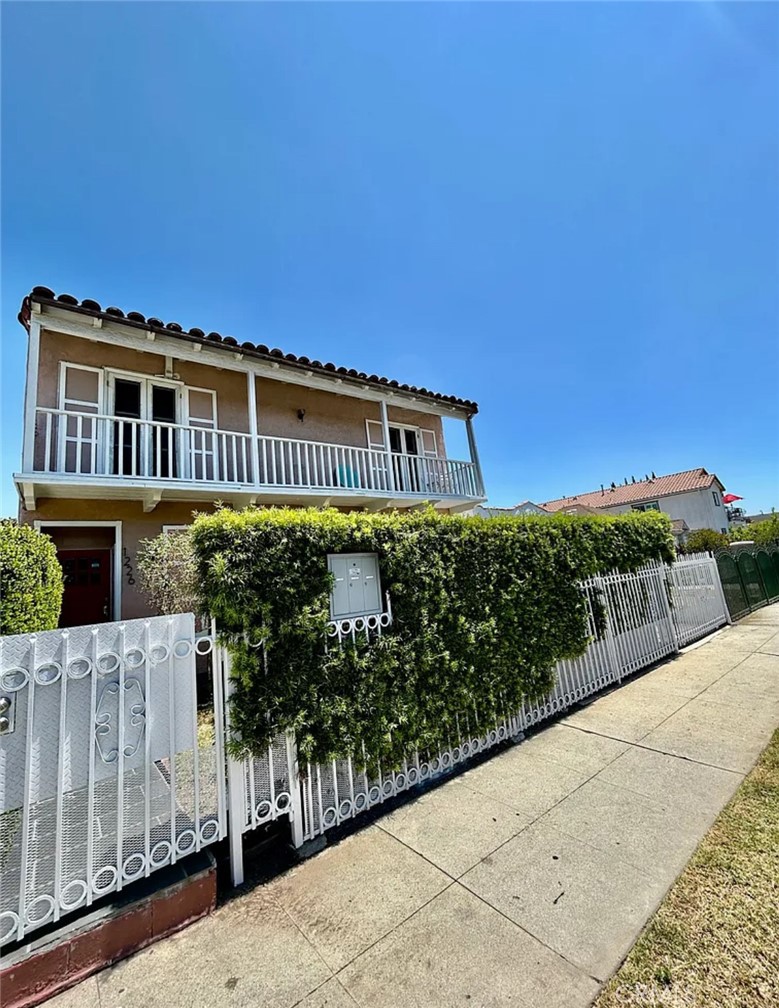 1226 S Mullen Avenue