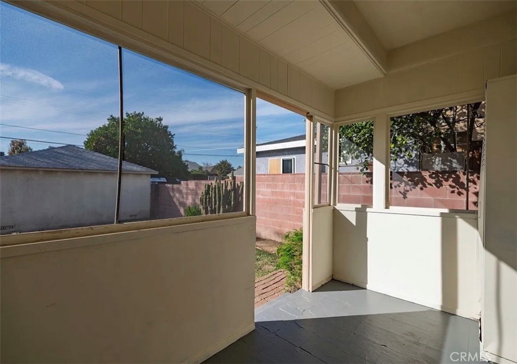 8123 Lindley