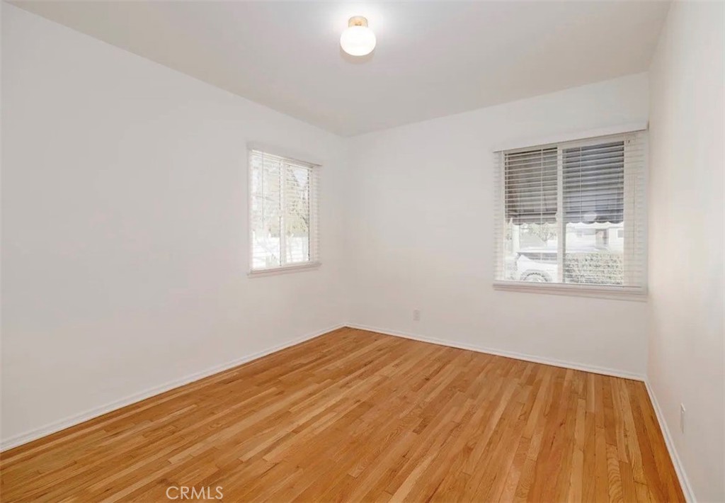 8123 Lindley