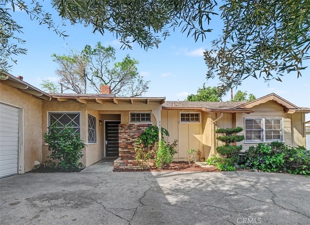 4413 Canoga