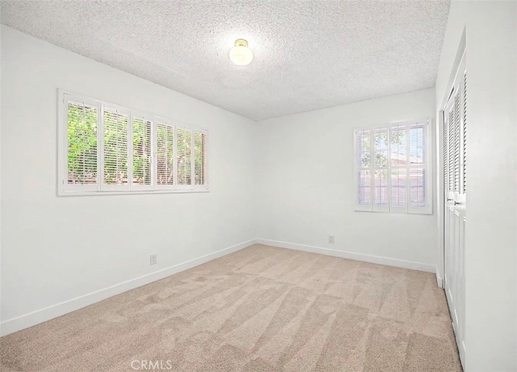 4413 Canoga