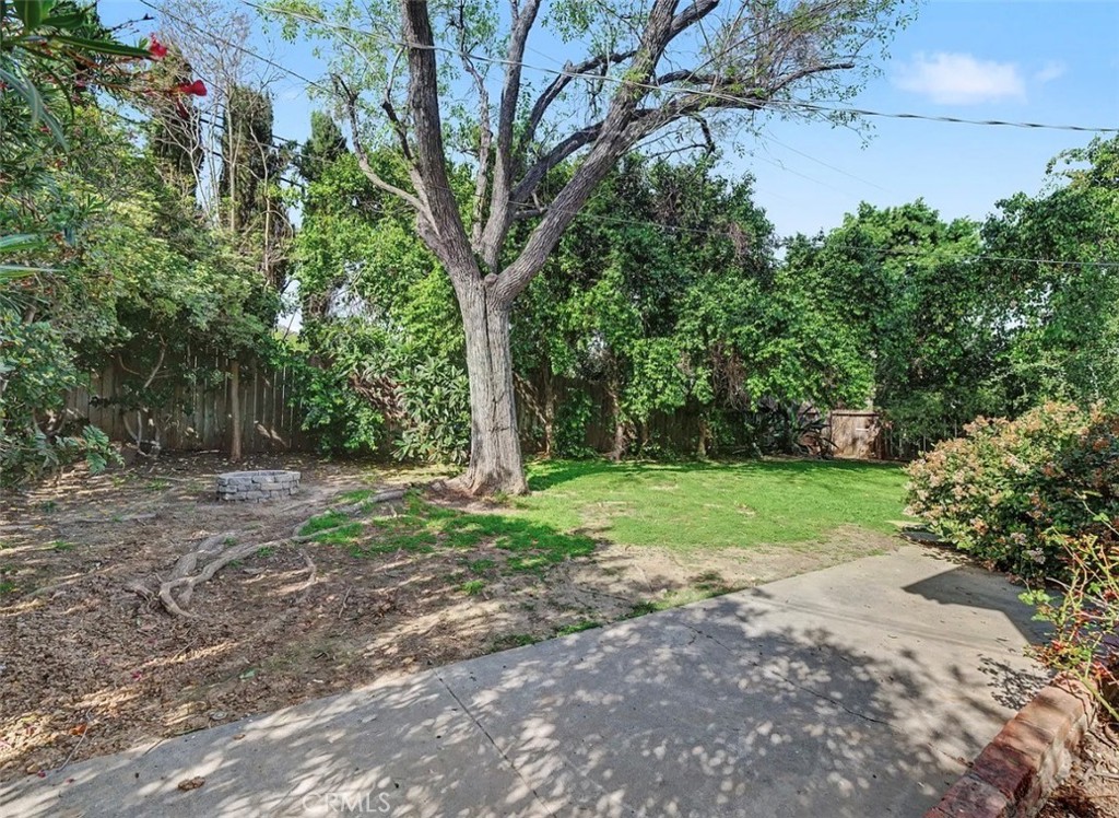 4413 Canoga