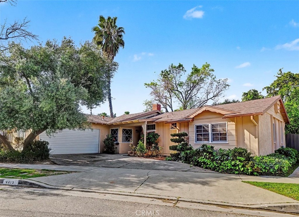 4413 Canoga
