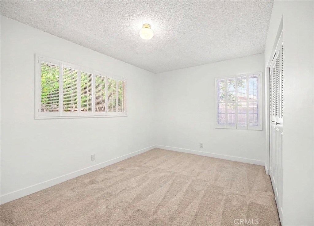 4413 Canoga