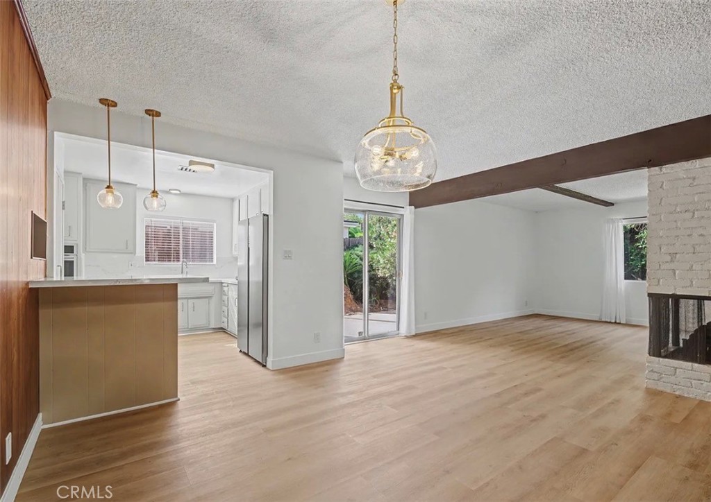 4413 Canoga