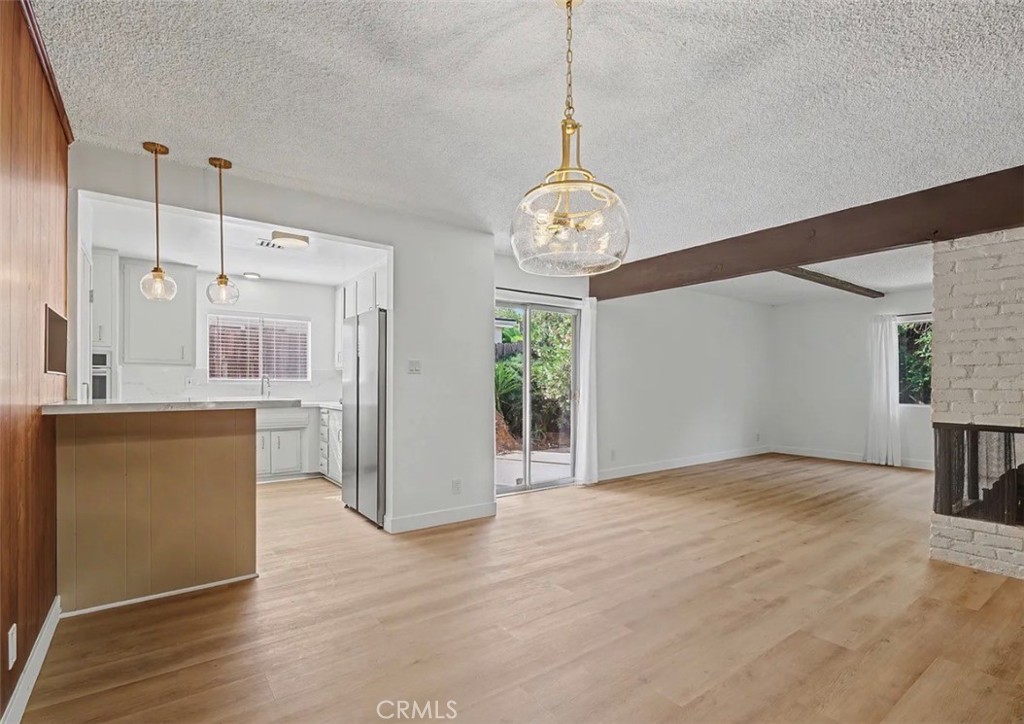 4413 Canoga