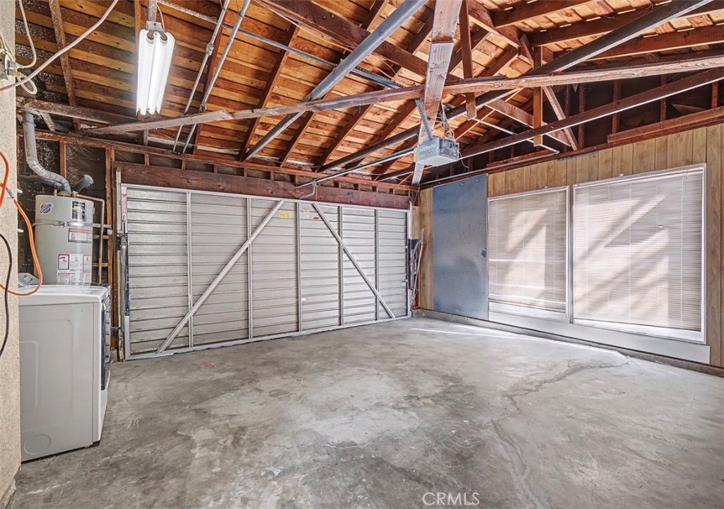 4413 Canoga