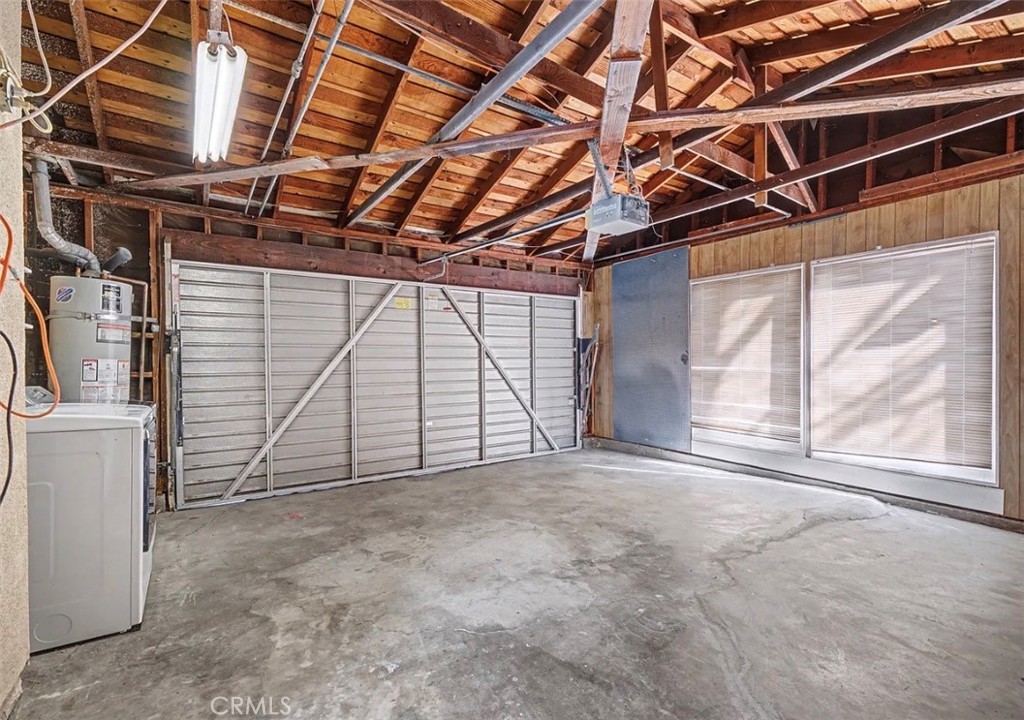4413 Canoga