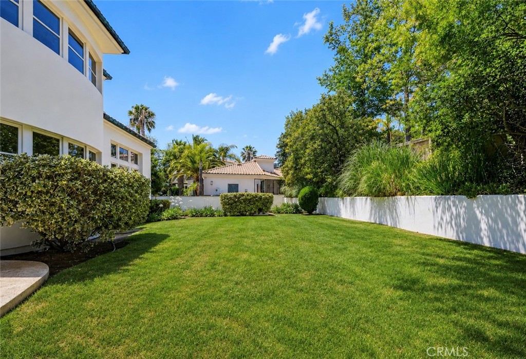 3907 Peartree