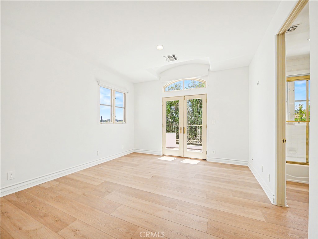 3907 Peartree
