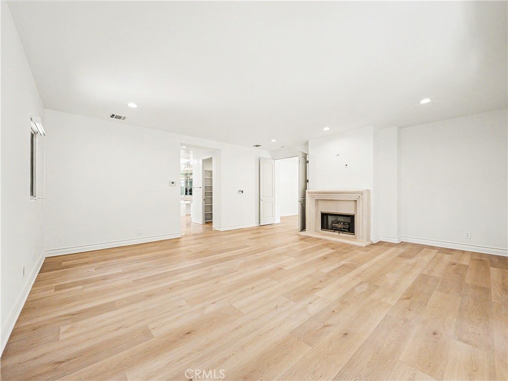 3907 Peartree