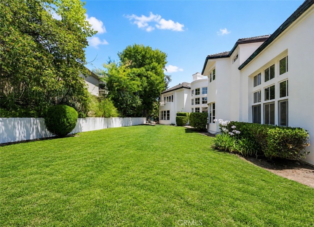 3907 Peartree