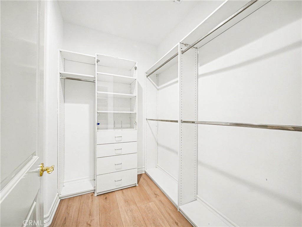 3907 Peartree