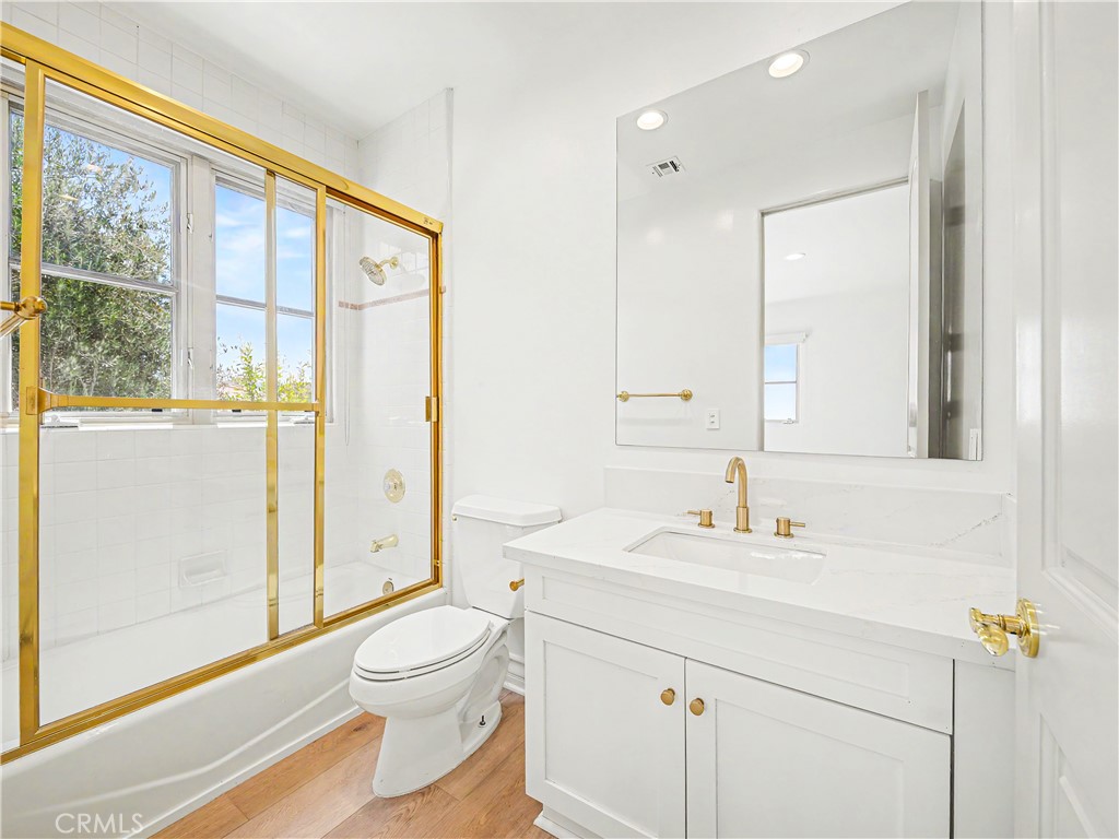 3907 Peartree