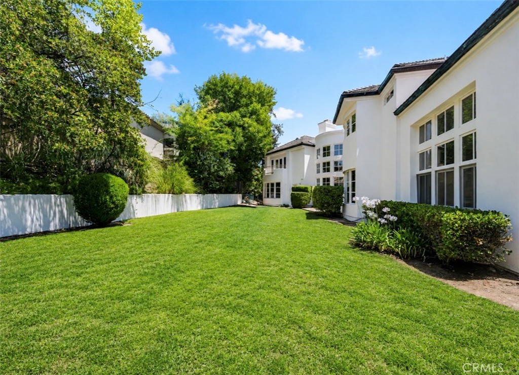 3907 Peartree
