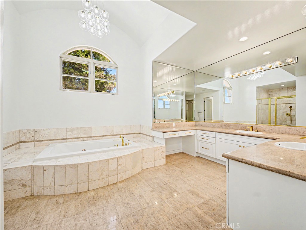 3907 Peartree