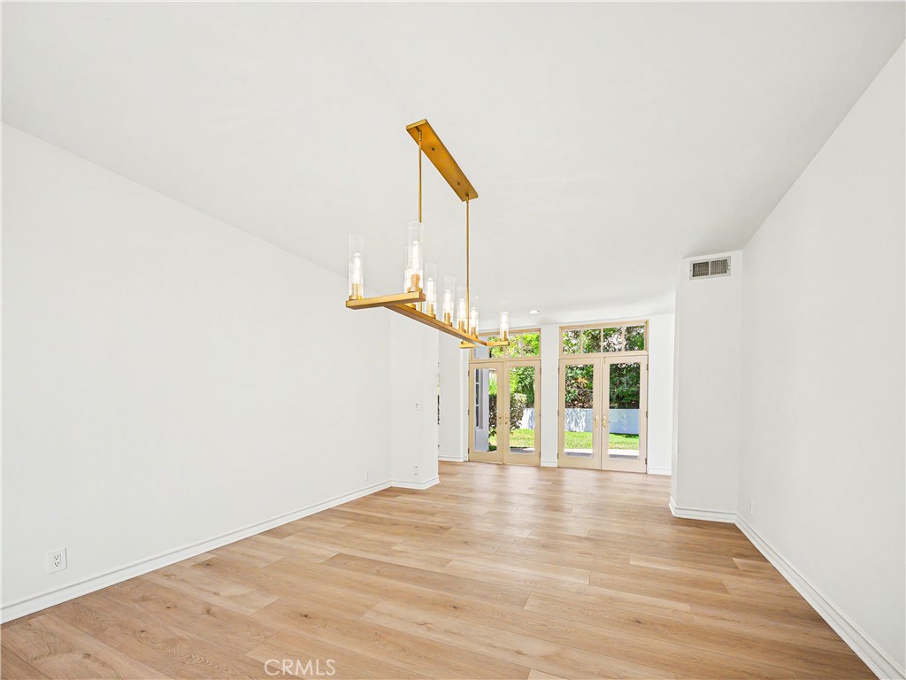 3907 Peartree