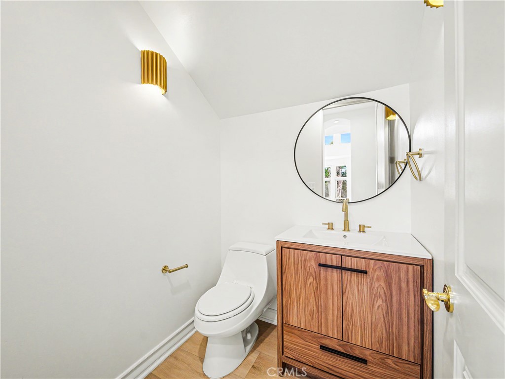 3907 Peartree