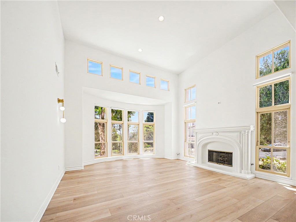 3907 Peartree