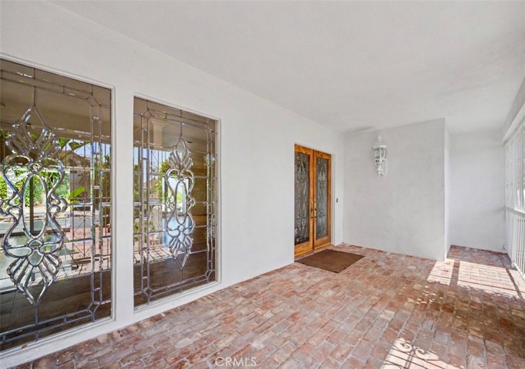 22525 Flamingo