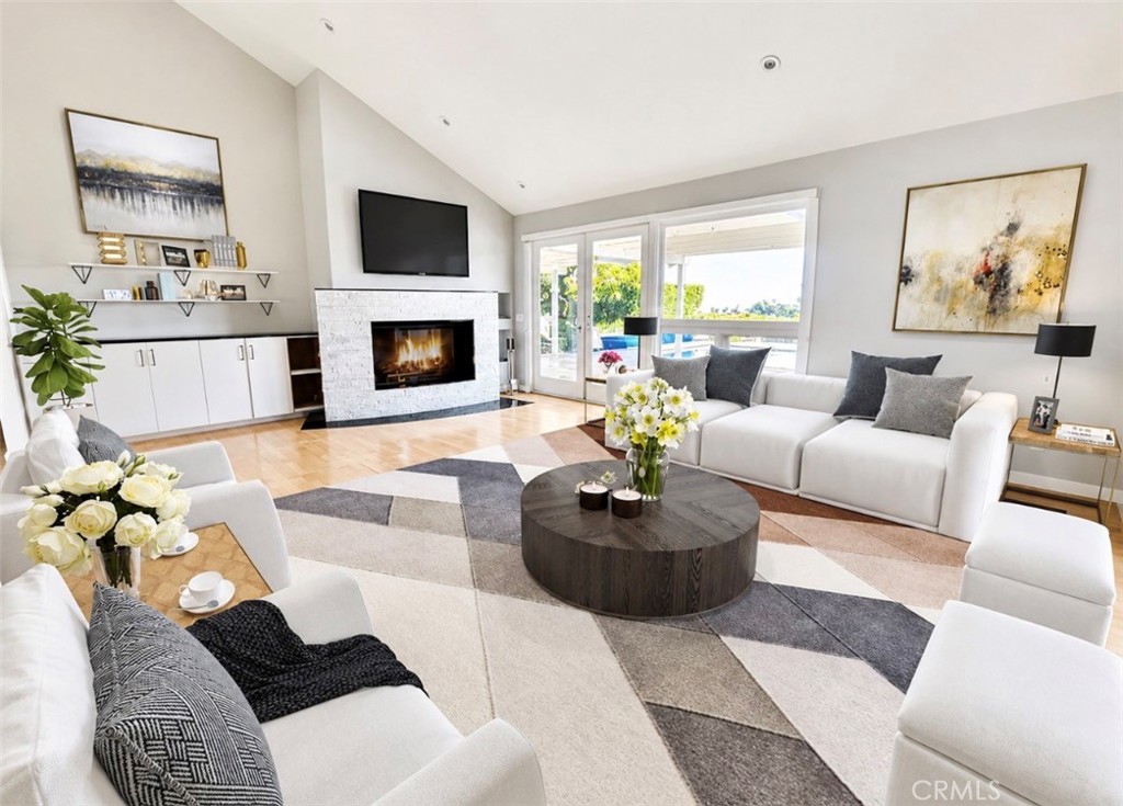 16972 Oak View Drive