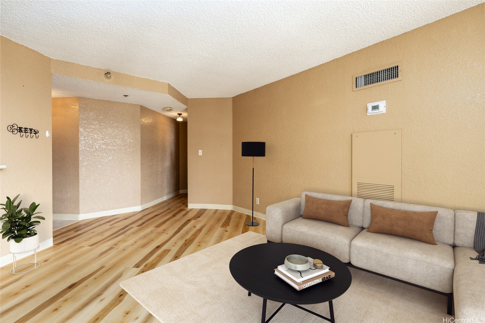 300 Wai Nani Way I2004