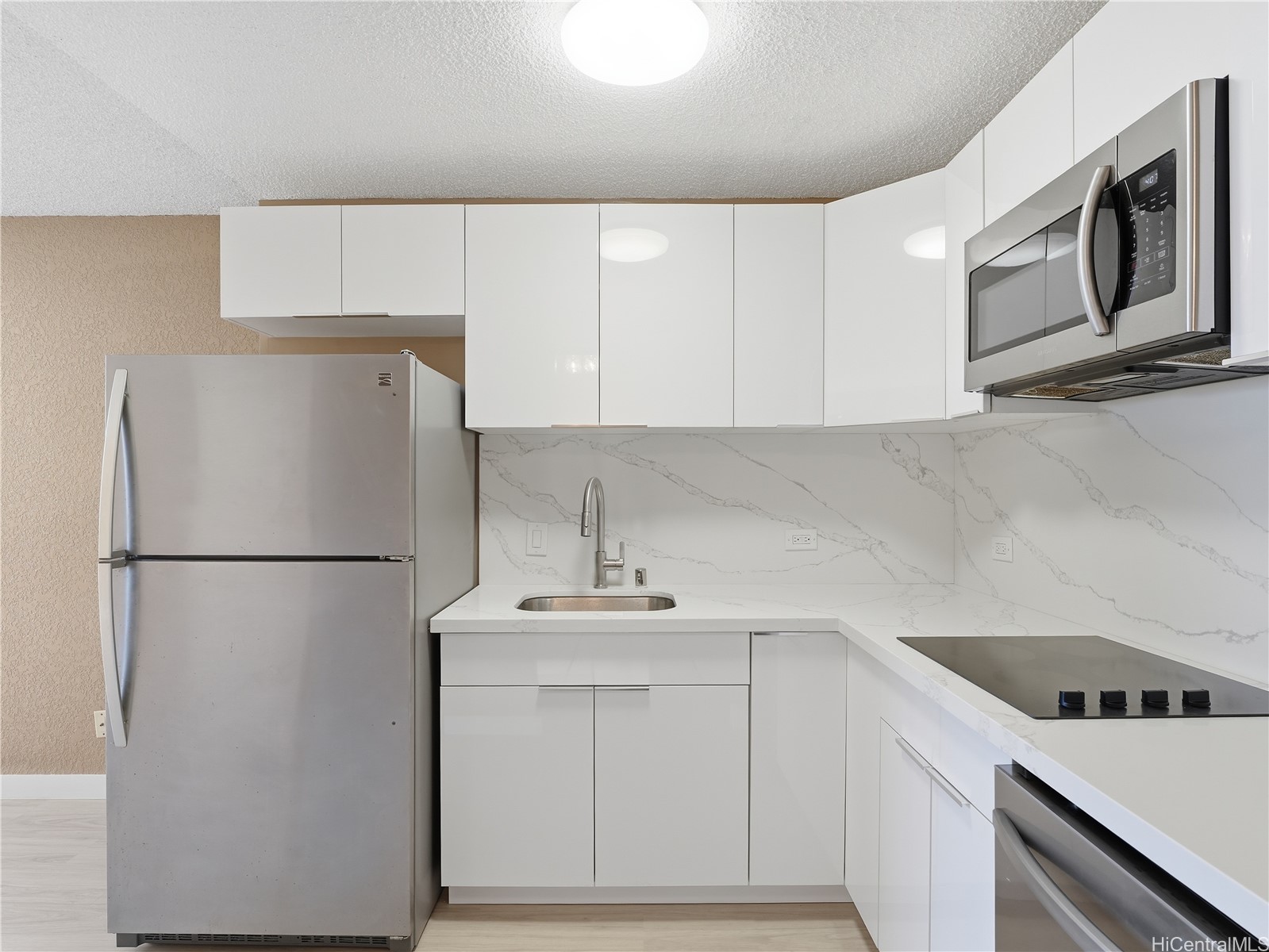 300 Wai Nani Way I2004