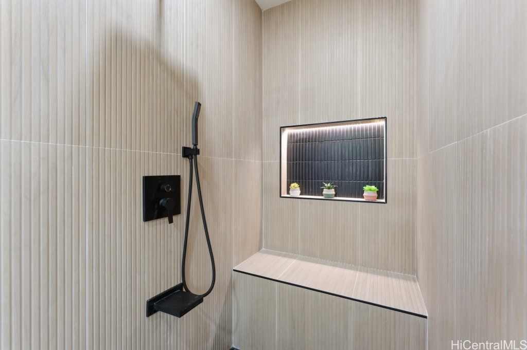 94-469 Alapine Street