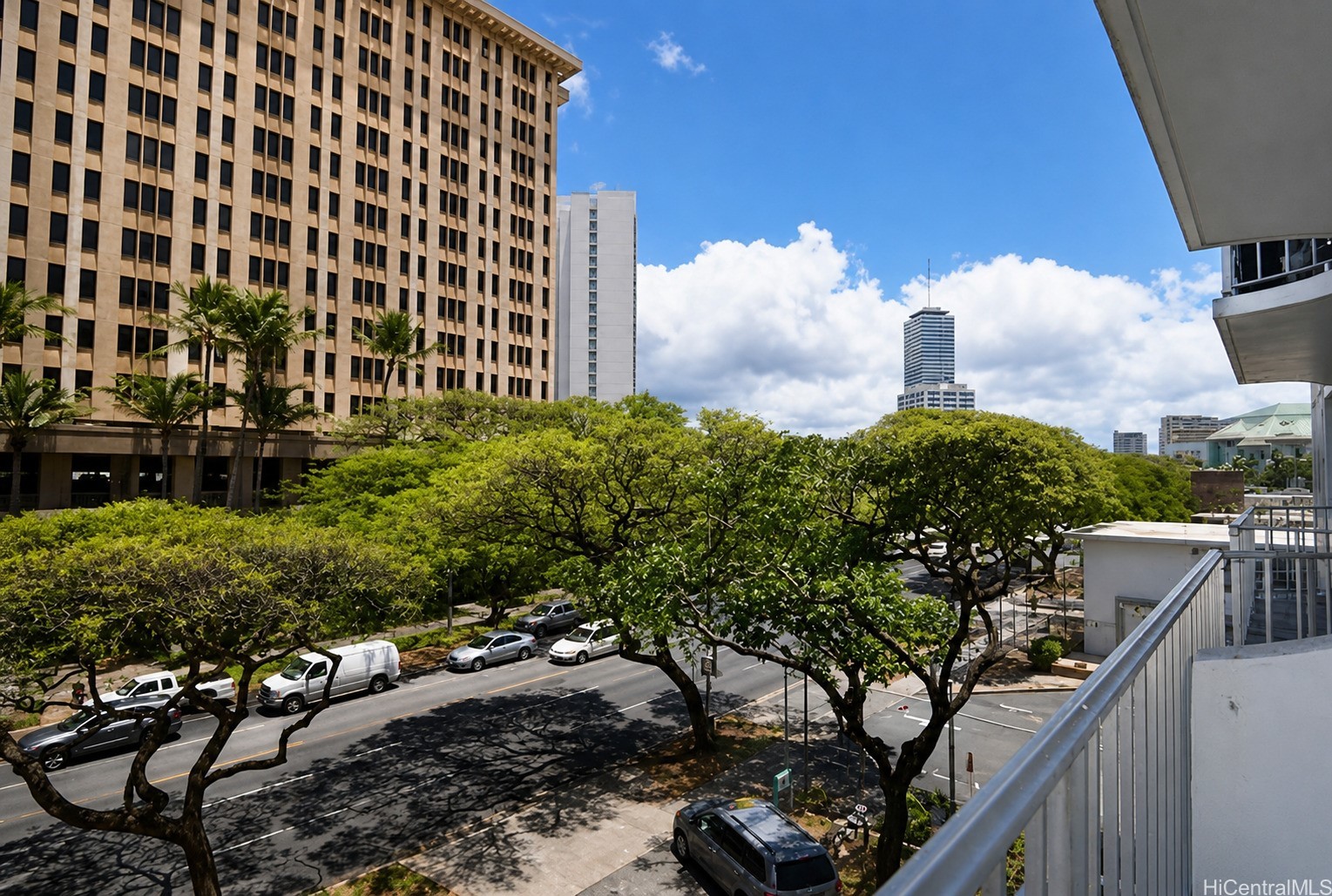 1617 Kapiolani Boulevard 402