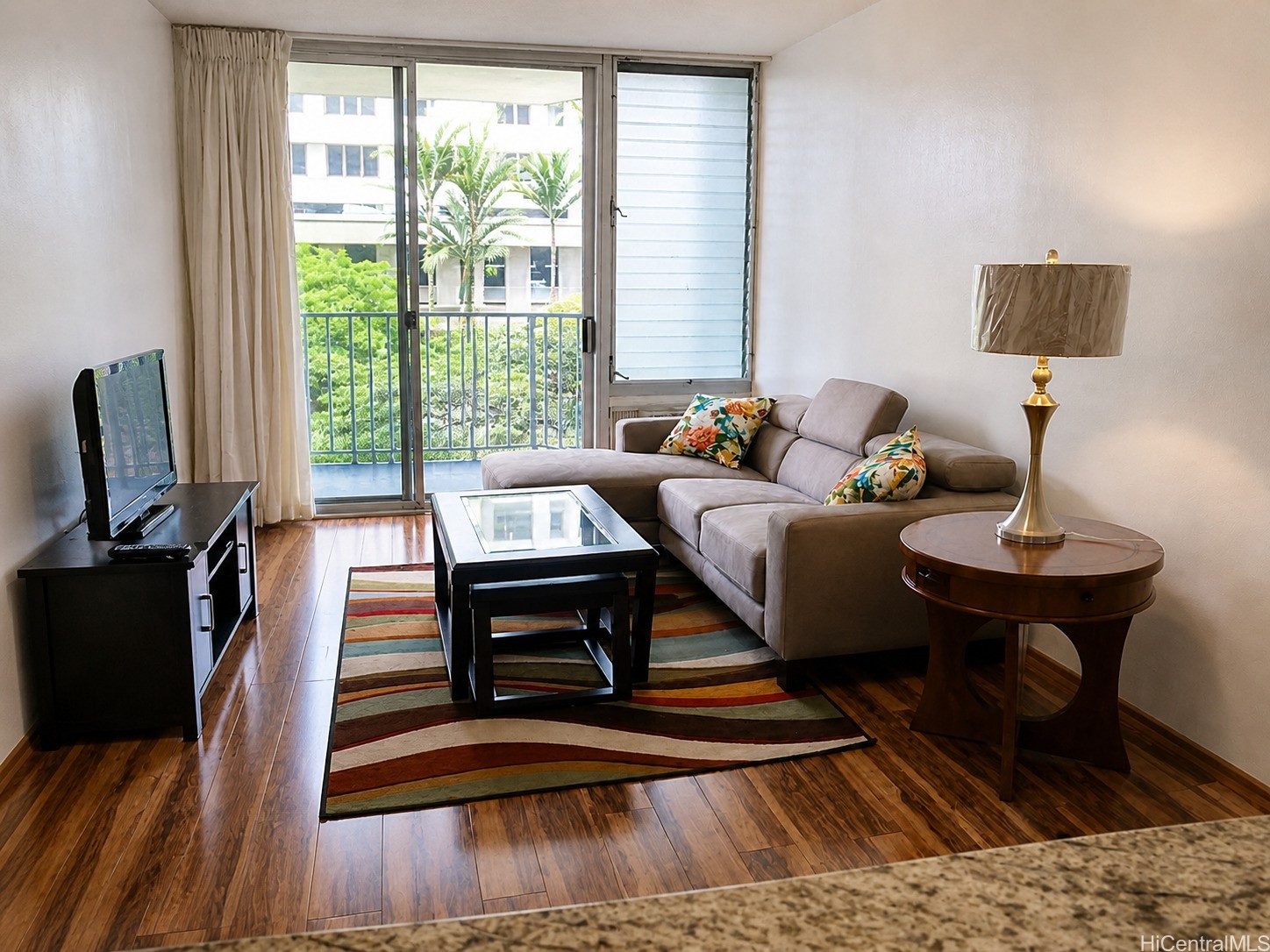 1617 Kapiolani Boulevard 402