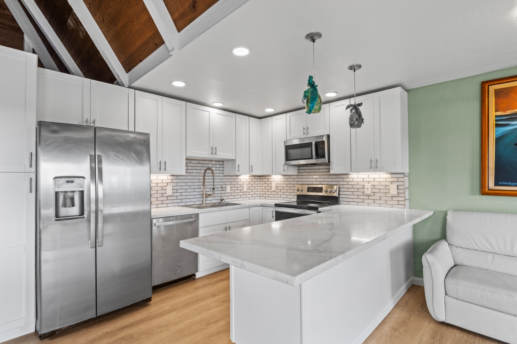 95-789 NINOLE LOOP RD 42