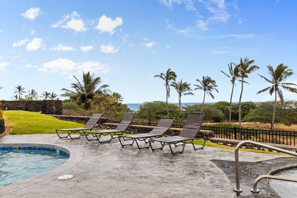 95-789 NINOLE LOOP RD 42